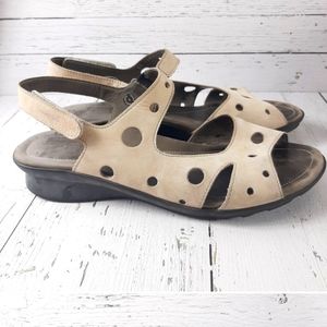 Mephisto Polly Leather Wedge Sandals Light Sand Size 40​​